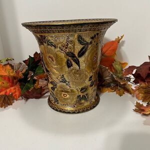 Vintage Chinese Vase Home 9”X 9” Gold-tone Ornate Floral Wide Rim Heavy Ceramic